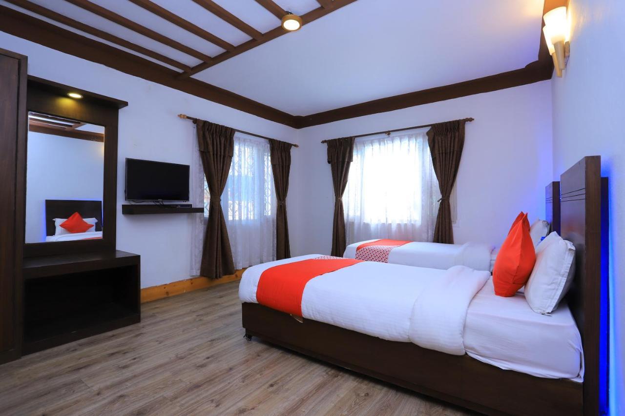 Oyo 591 Hotel Blue Moon Dharampur ภายนอก รูปภาพ